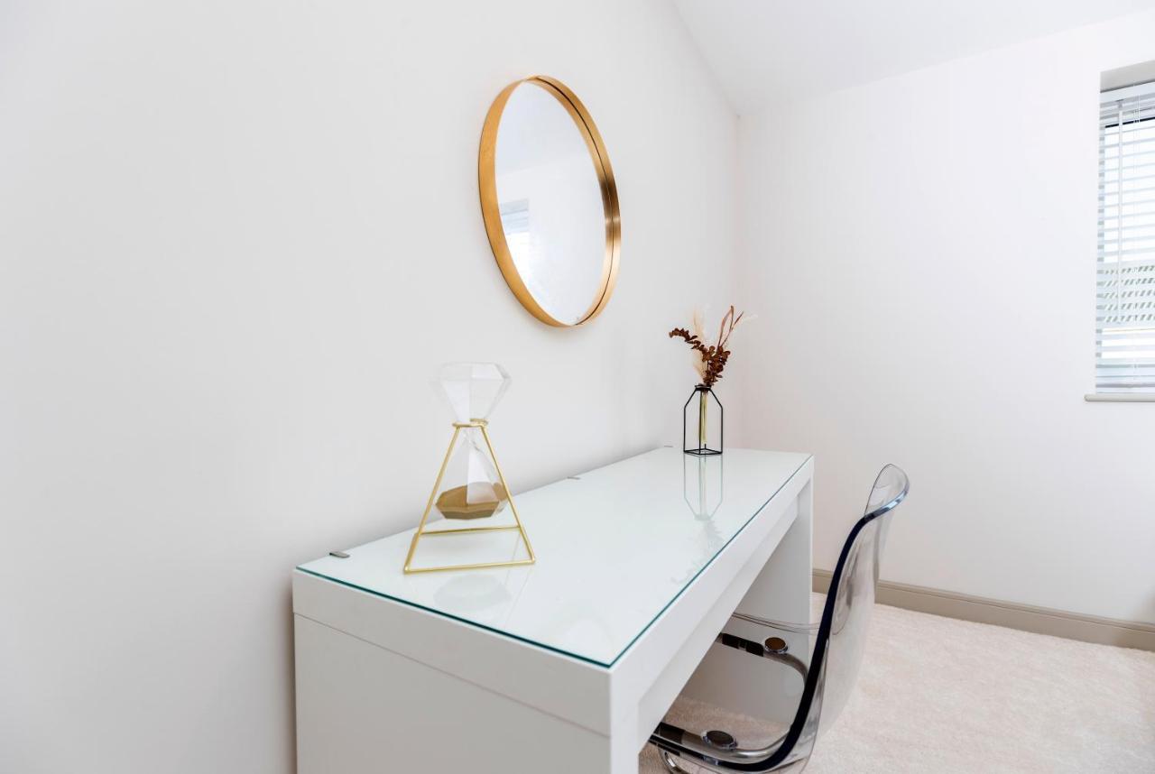 Avery House 2 - Two Bedroom With Outdoor Terrace By Bpne