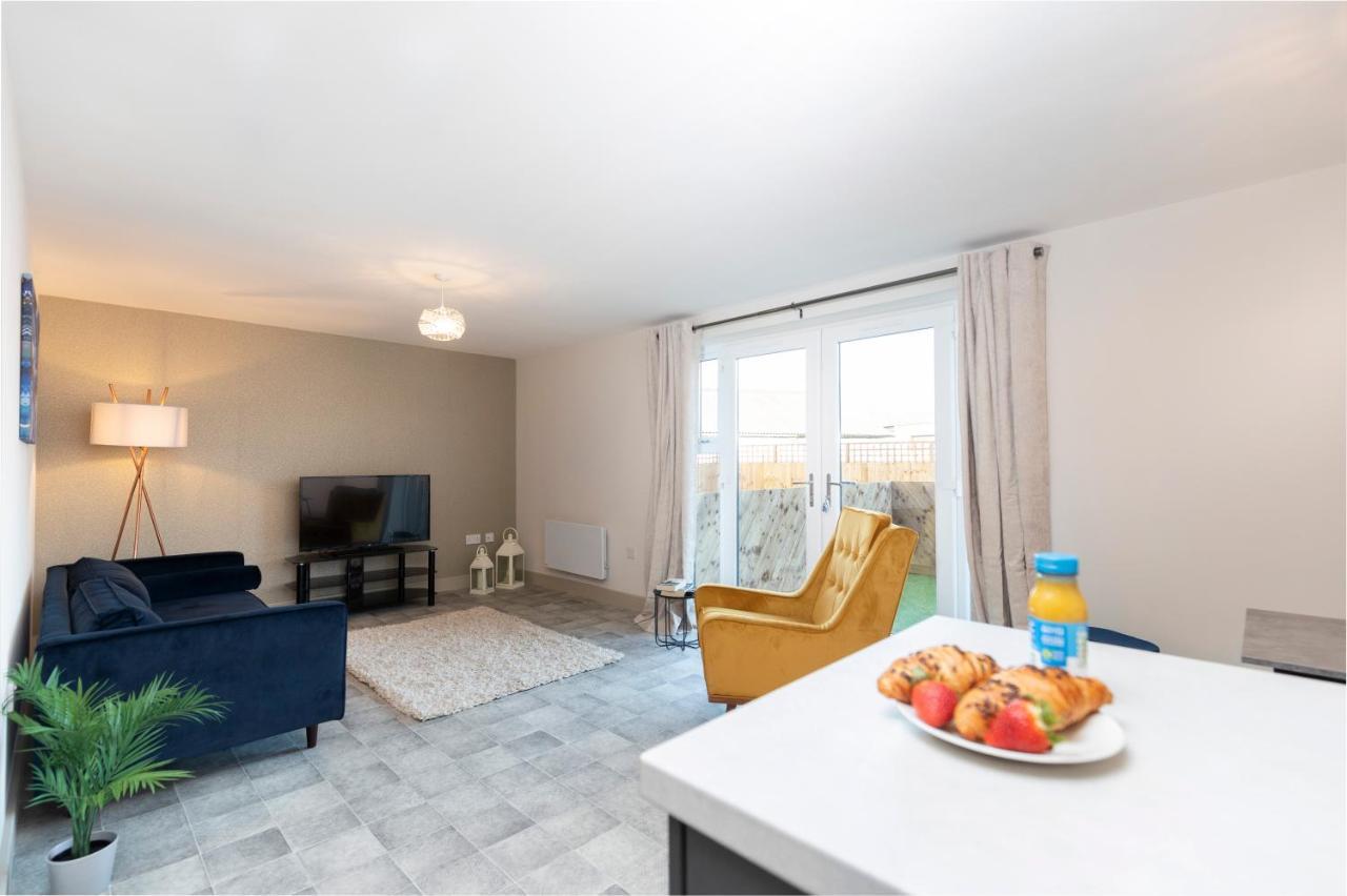 Avery House 2 - Two Bedroom With Outdoor Terrace By Bpne Darlington (Durham)